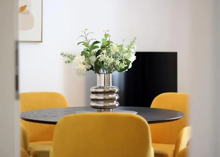 Blossfeld-Apartments Xl-Ferienwohnung Jena Zentrum, 2 Schlafzimmer, W-Lan, Waschtrockner, Inkl Kostenlosem Parkplatz