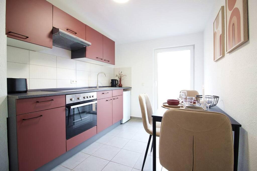 Blossfeld-apartments Xl-ferienwohnung Zentrum, 2 Schlafzimmer, W-lan, Waschtrockner, Inkl Kostenlosem Parkplatz Apartment *